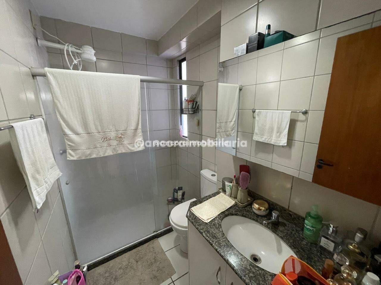 Apartamento para aluguel no Aflitos: 