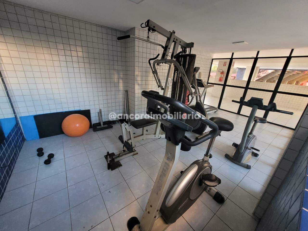 Apartamento para aluguel no Aflitos: 