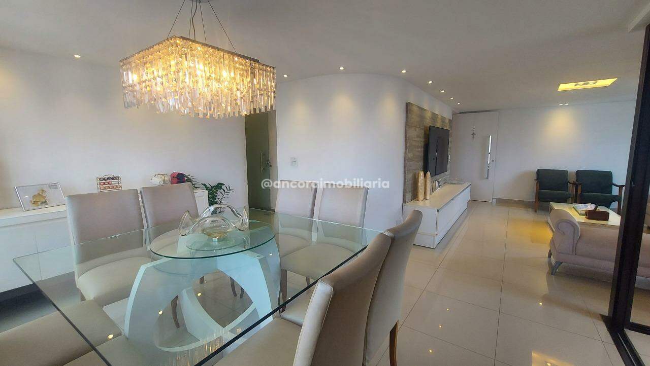 Apartamento à venda no Graças: 