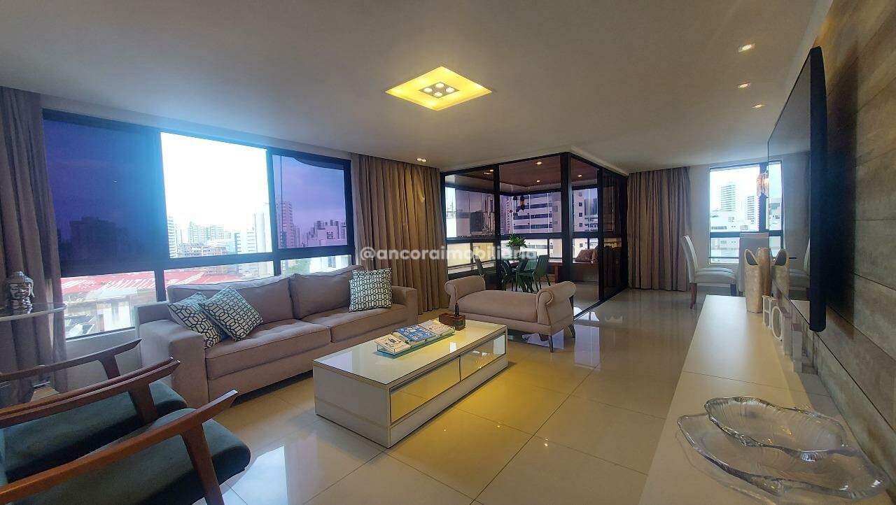 Apartamento à venda no Graças: 
