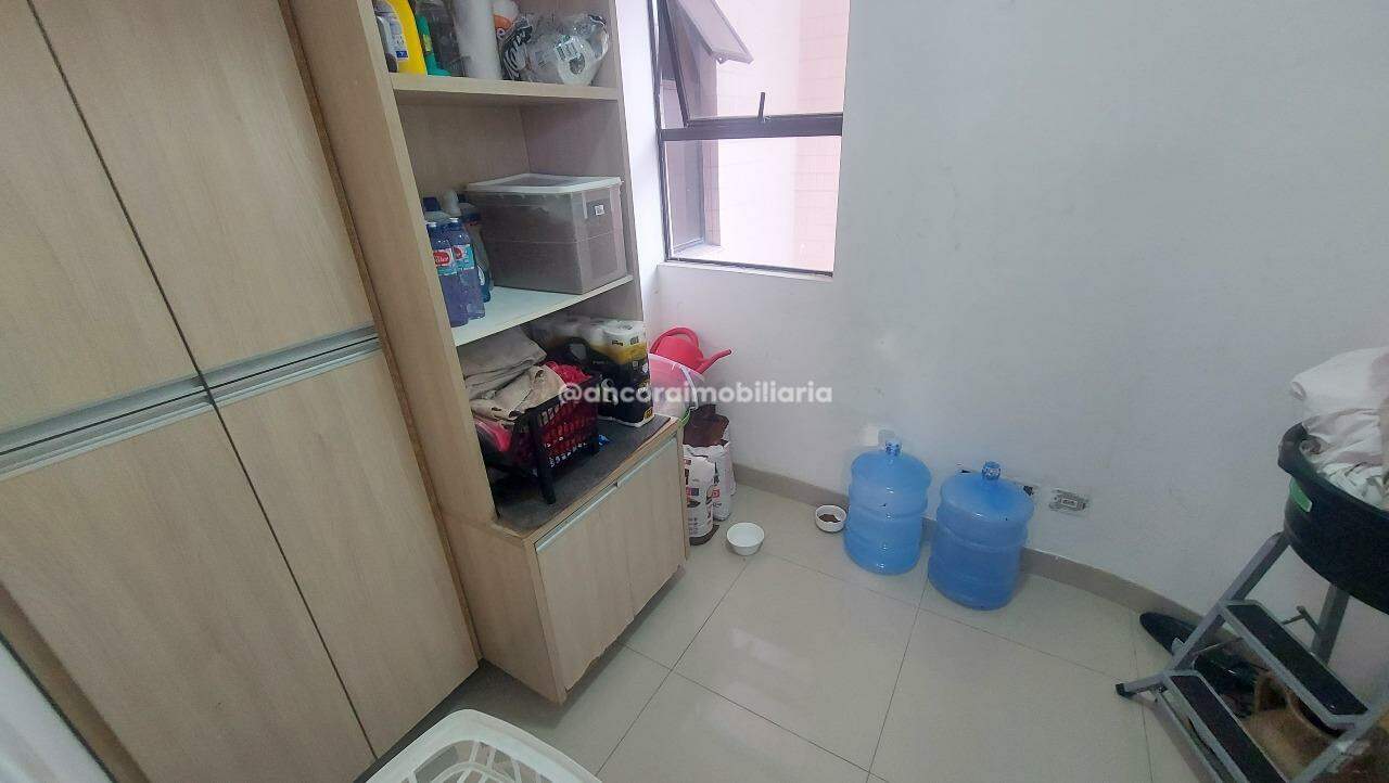 Apartamento à venda no Graças: 