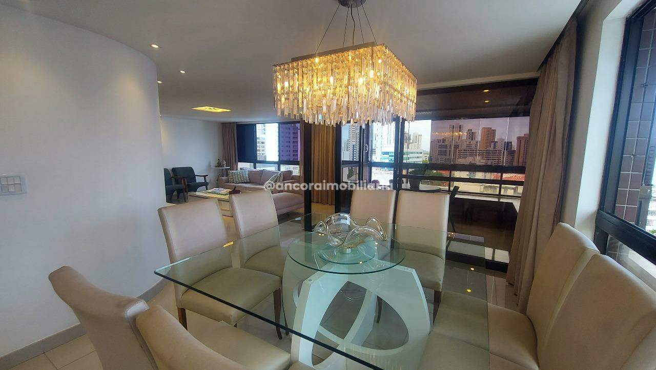 Apartamento à venda no Graças: 