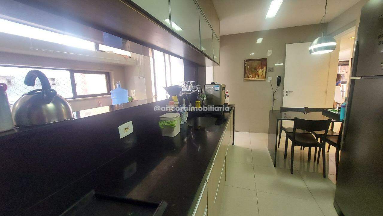 Apartamento à venda no Graças: 