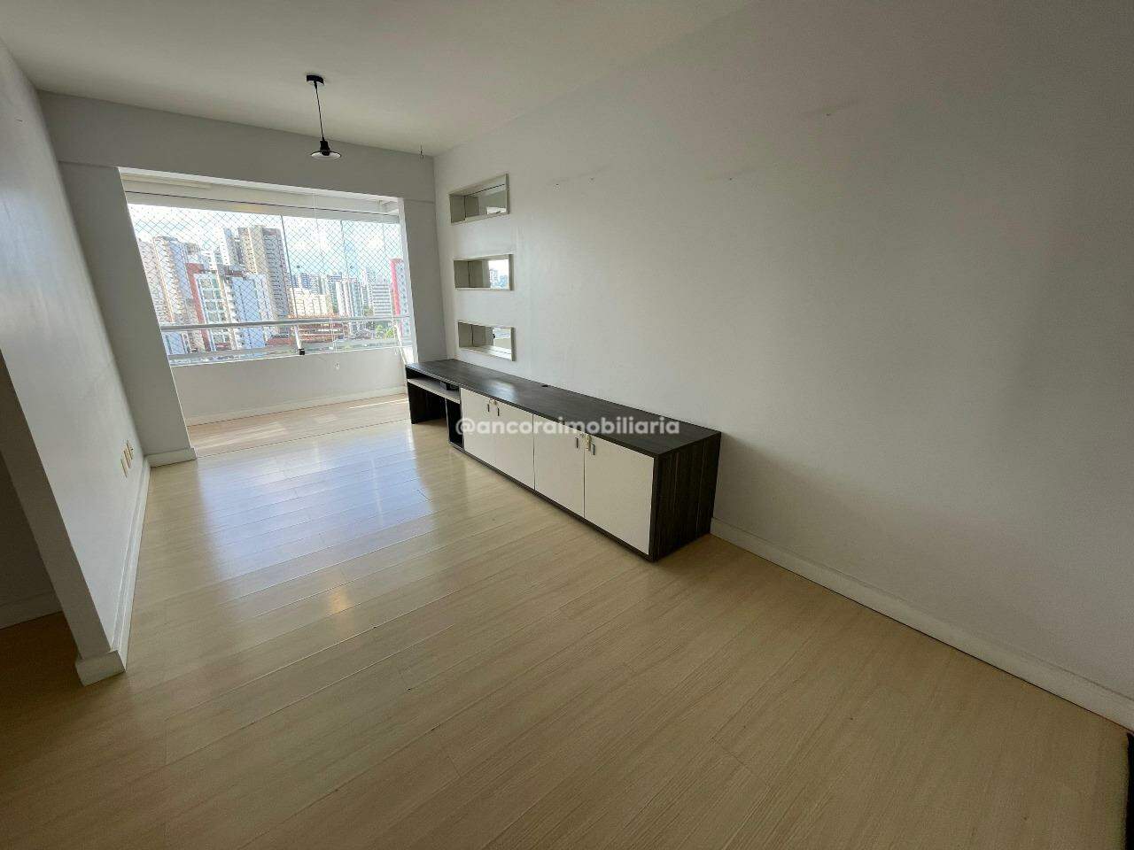Apartamento para aluguel no Graças: 