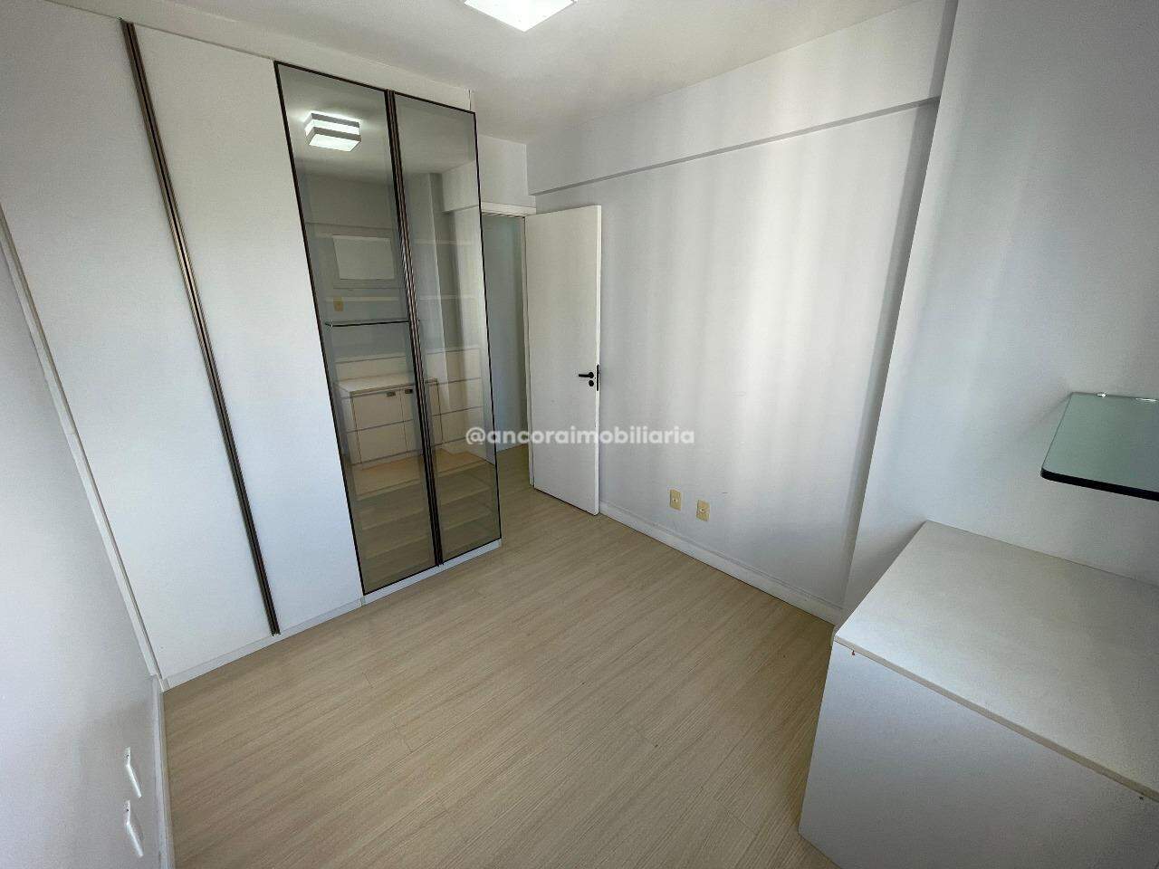 Apartamento para aluguel no Graças: 