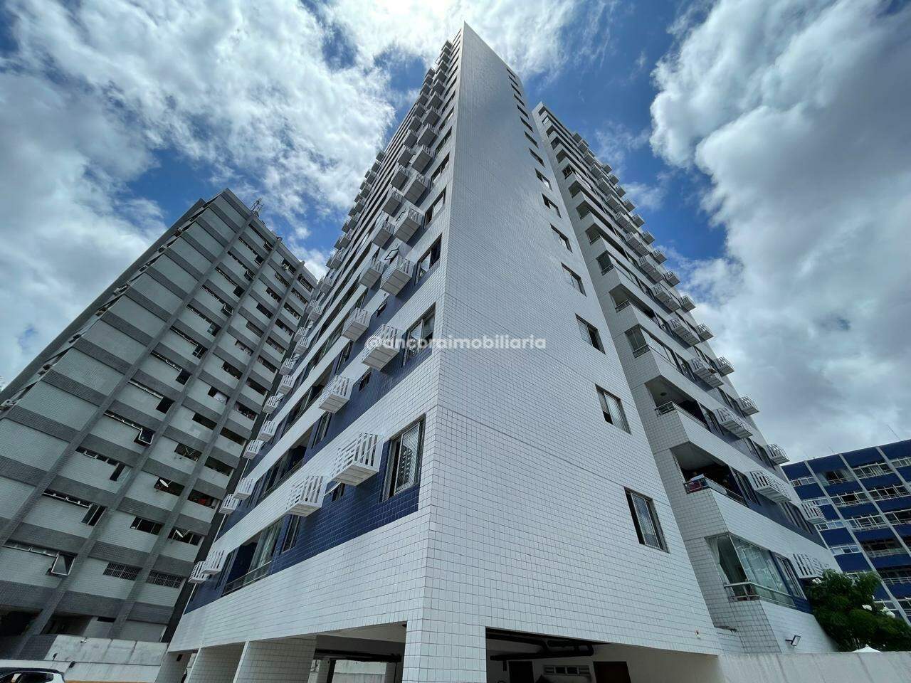 Apartamento para aluguel no Graças: 