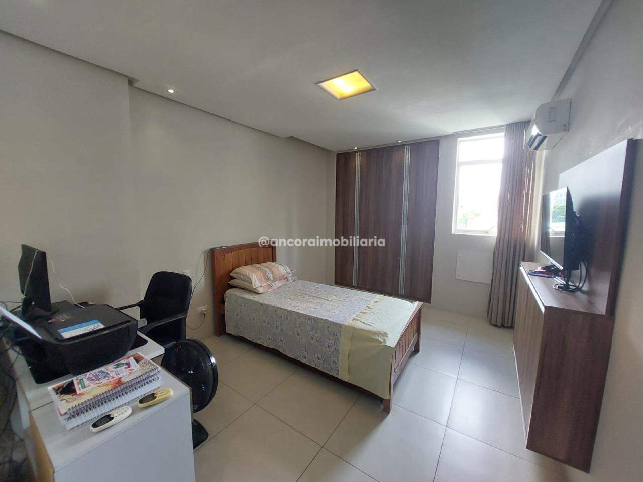 Apartamento à venda no Graças: