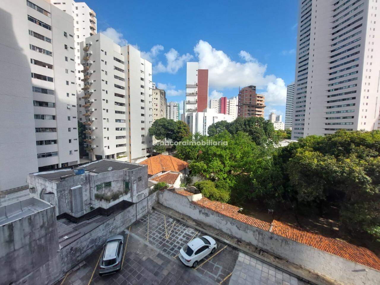Apartamento à venda no Graças: