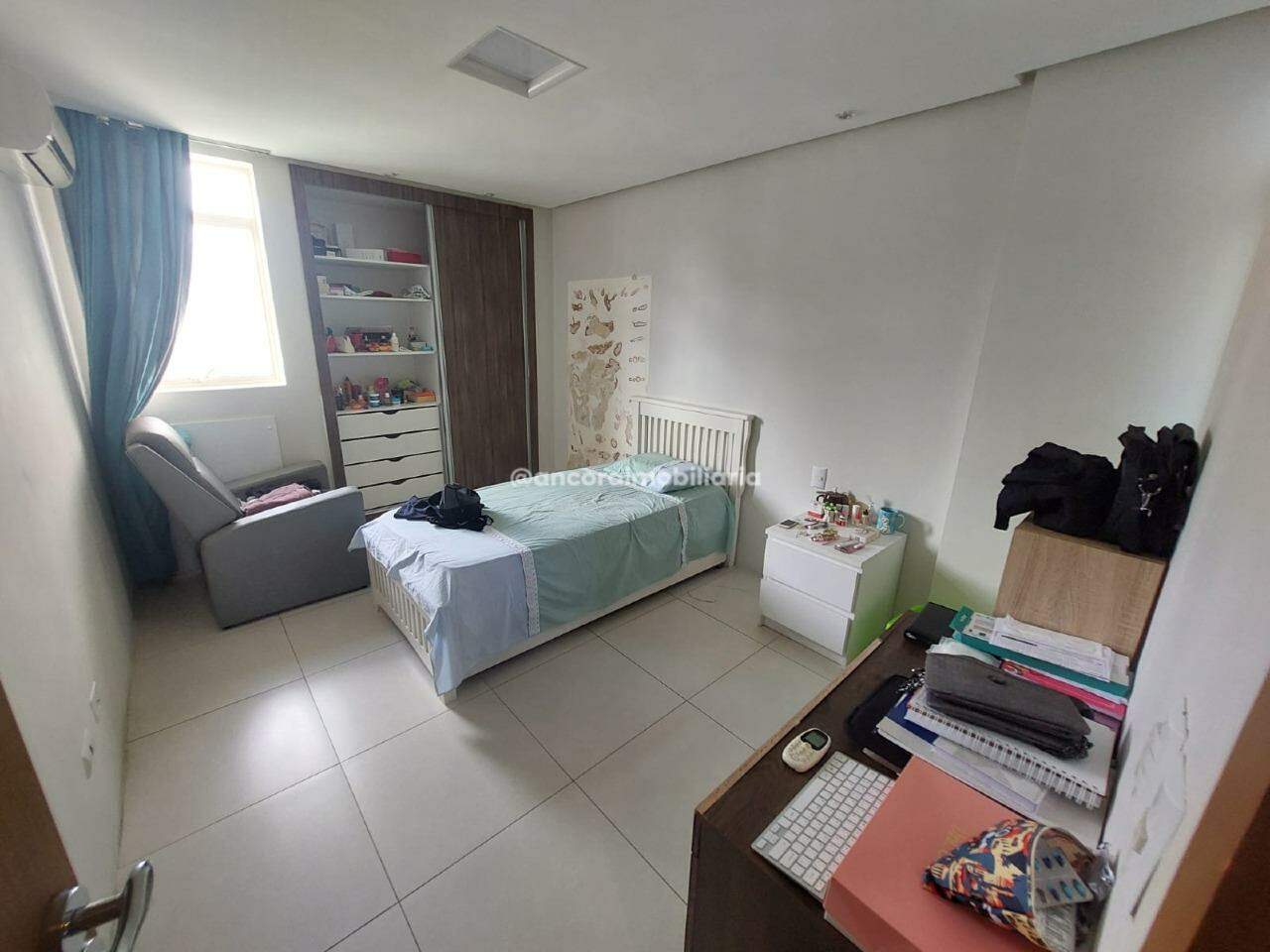 Apartamento à venda no Graças: