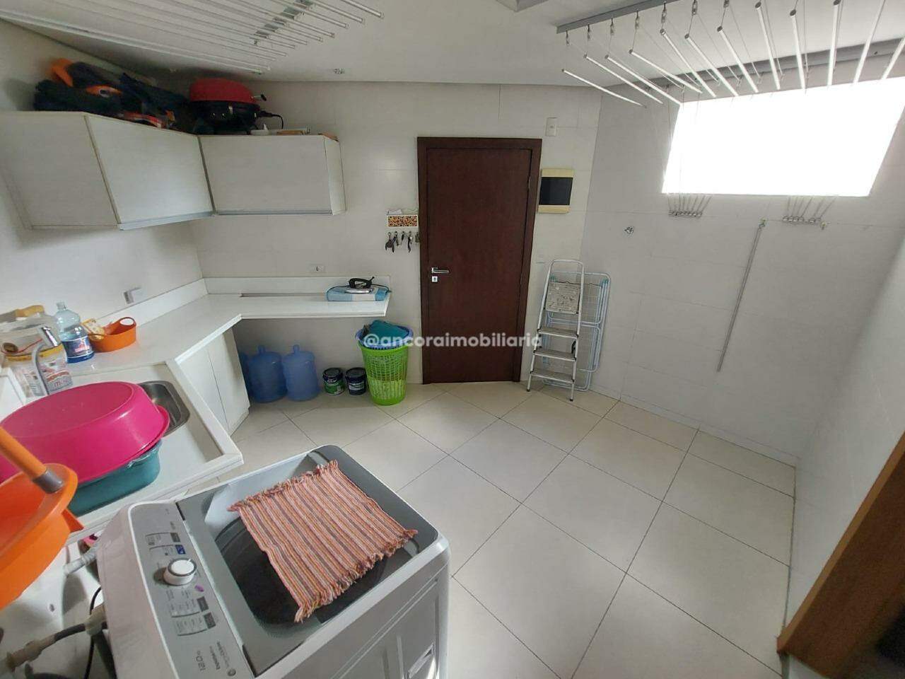 Apartamento à venda no Graças: