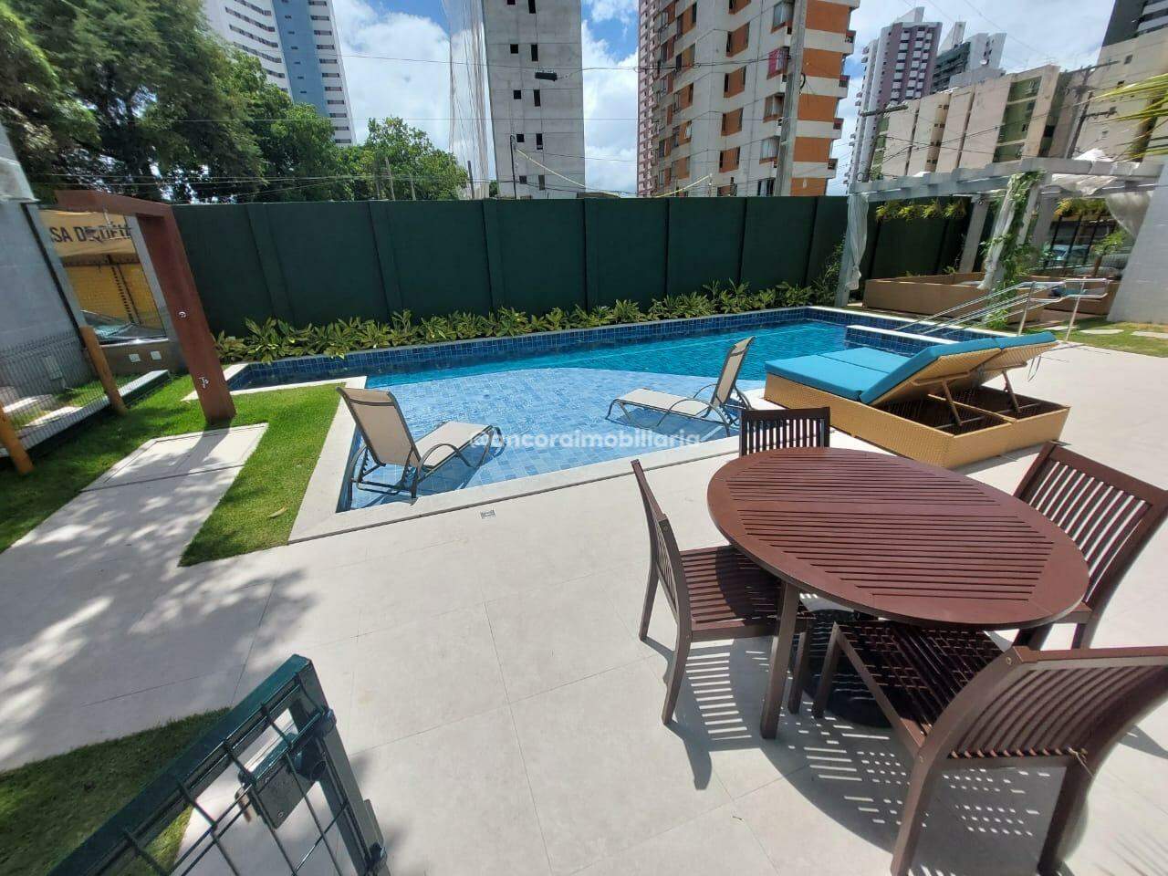 Apartamento à venda no Candeias: