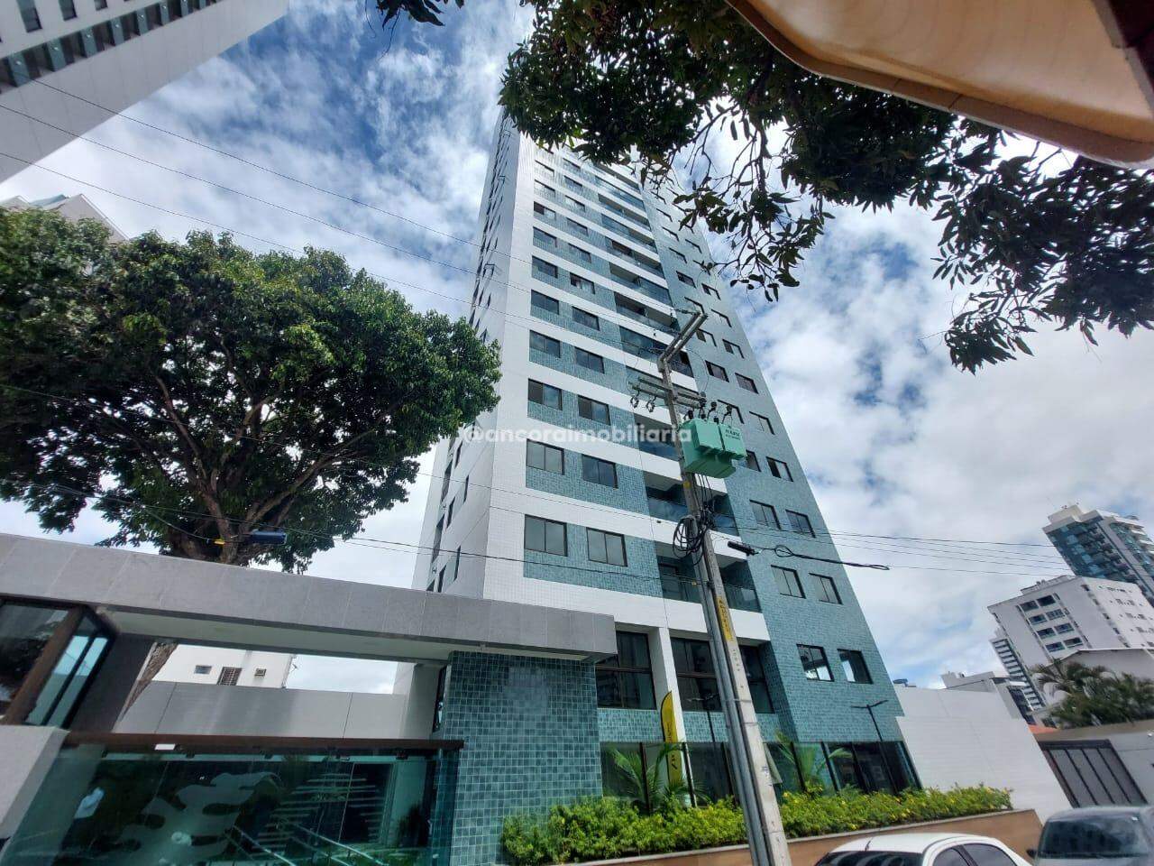 Apartamento à venda no Candeias: