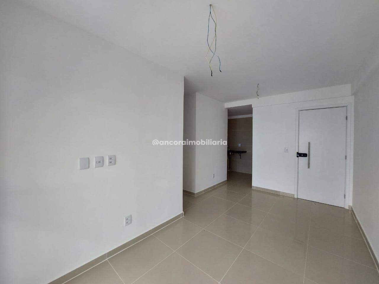 Apartamento à venda no Candeias:
