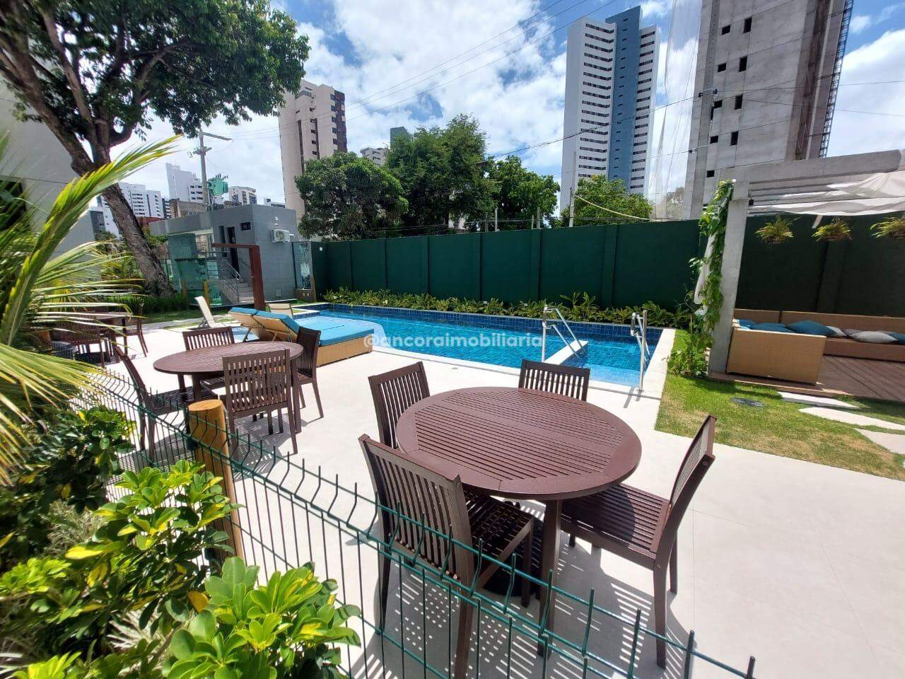 Apartamento à venda no Candeias:
