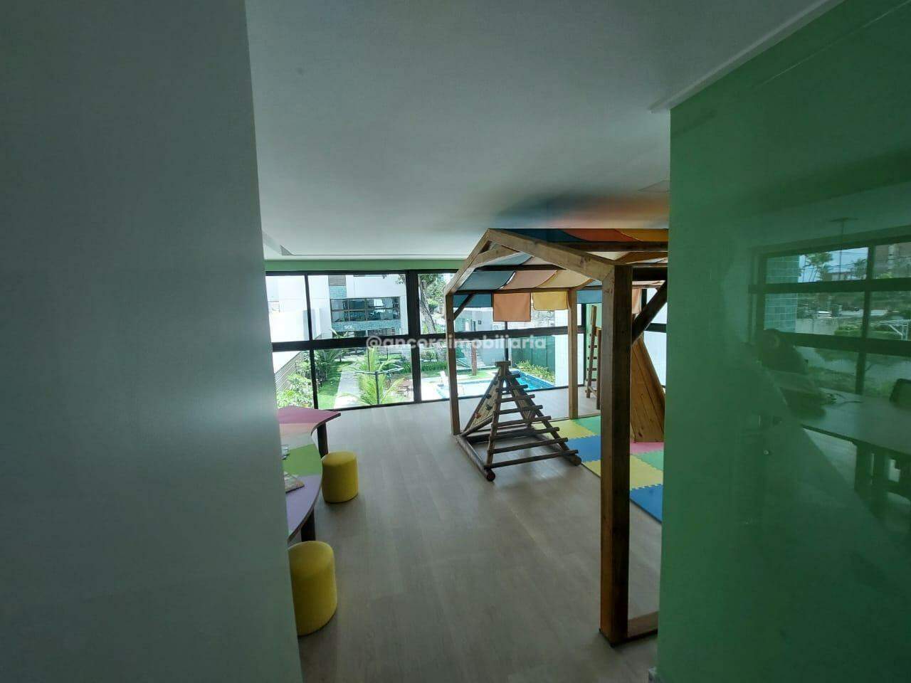 Apartamento à venda no Candeias: