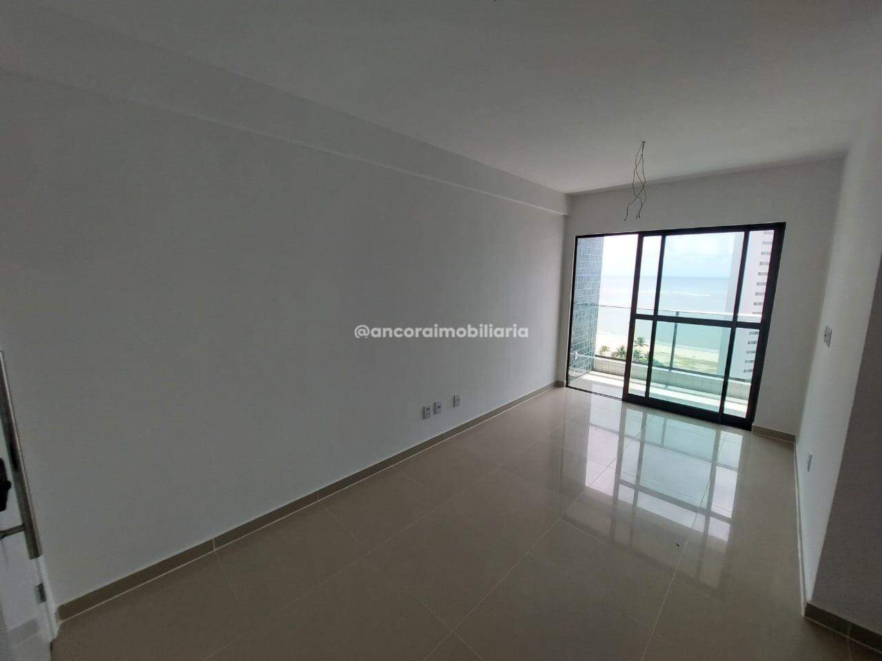 Apartamento à venda no Candeias: 