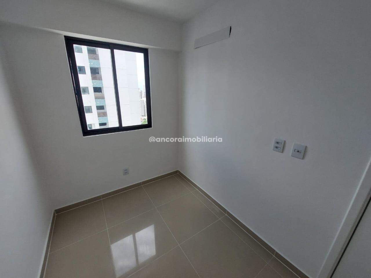 Apartamento à venda no Candeias: