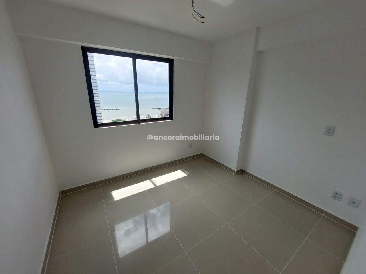 Apartamento à venda no Candeias: