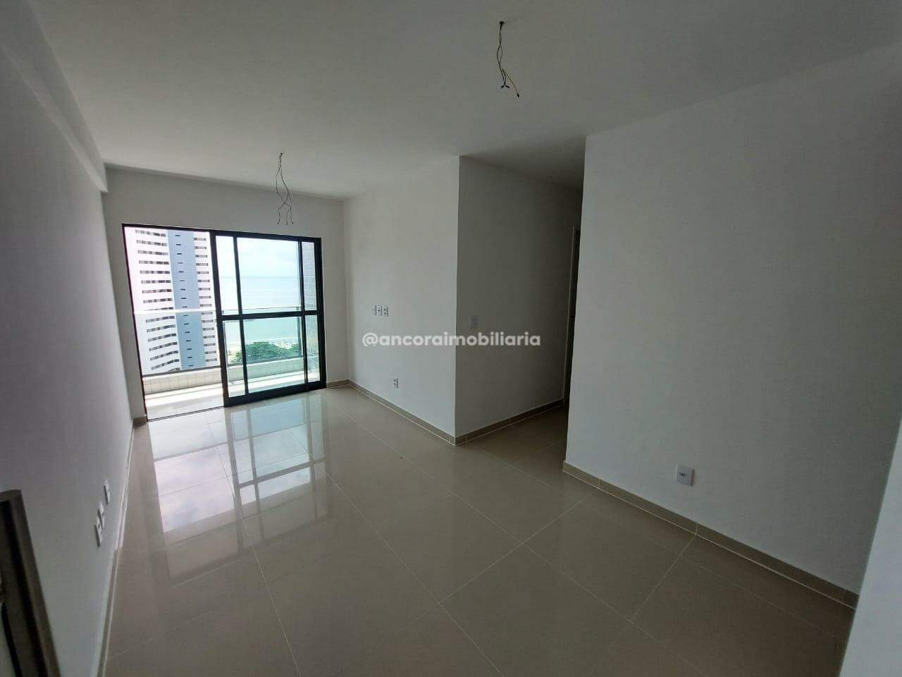 Apartamento à venda no Candeias: 