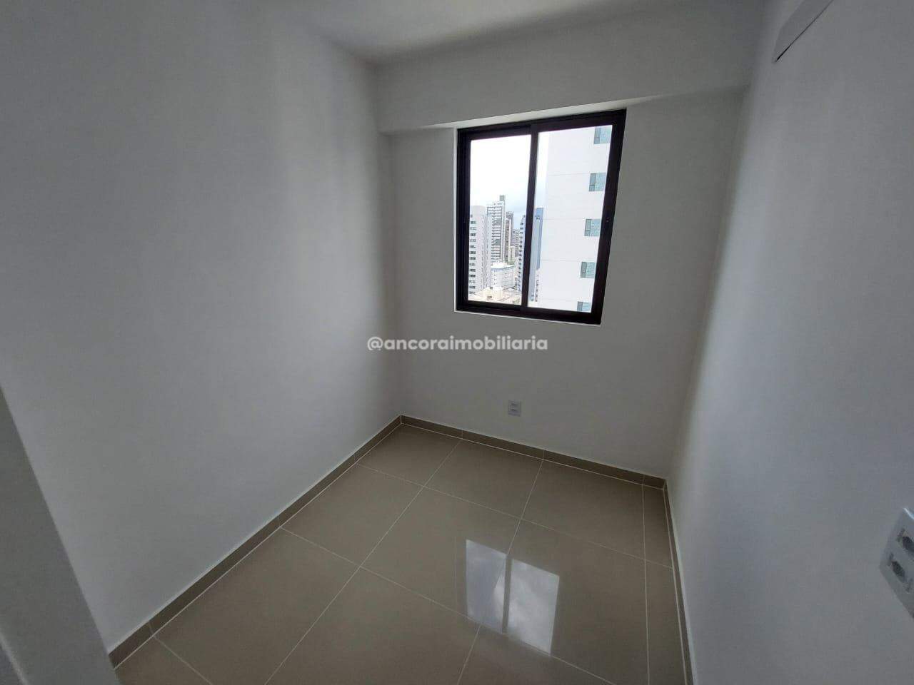 Apartamento à venda no Candeias: