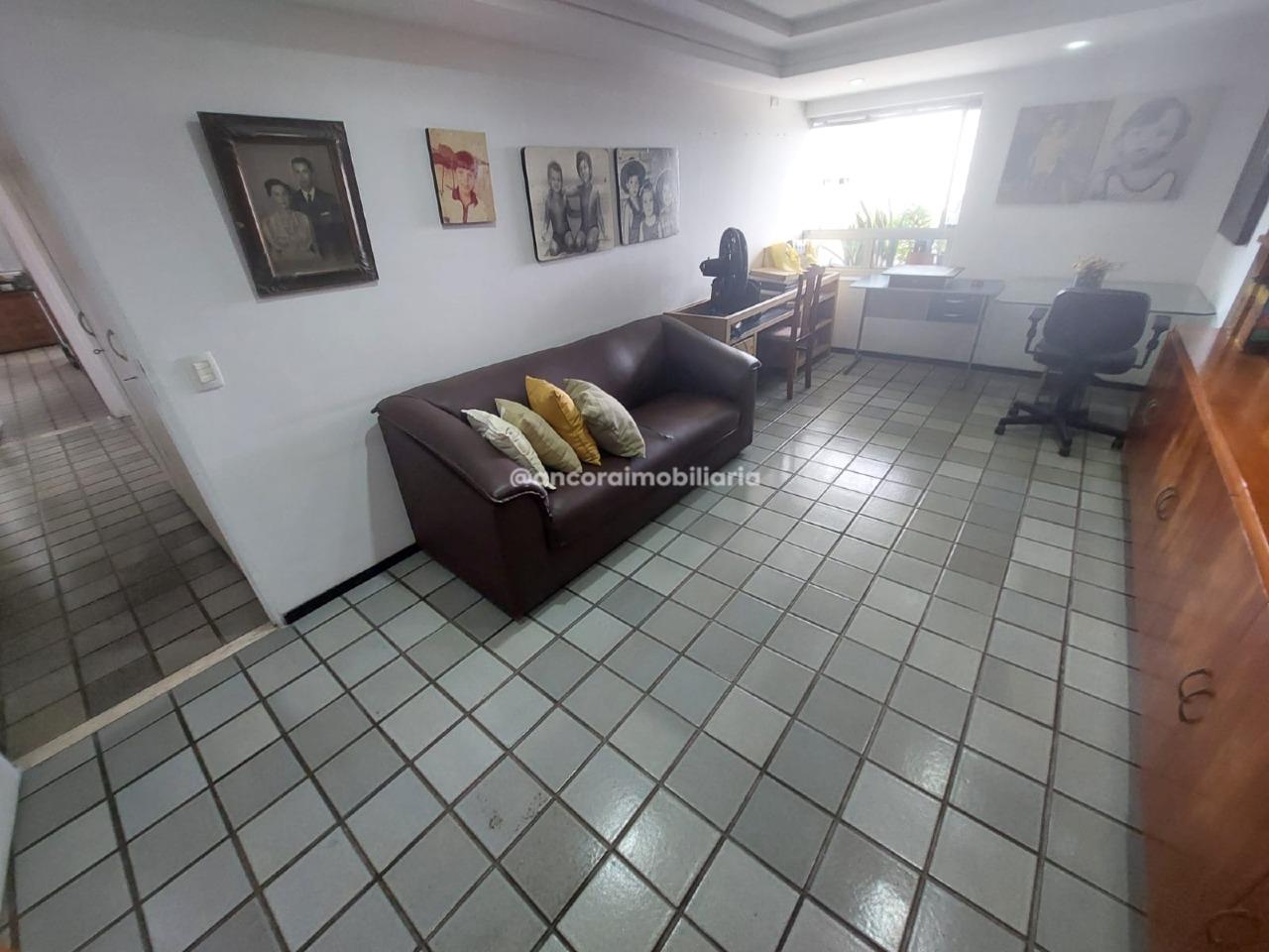 Apartamento à venda no Monteiro: 