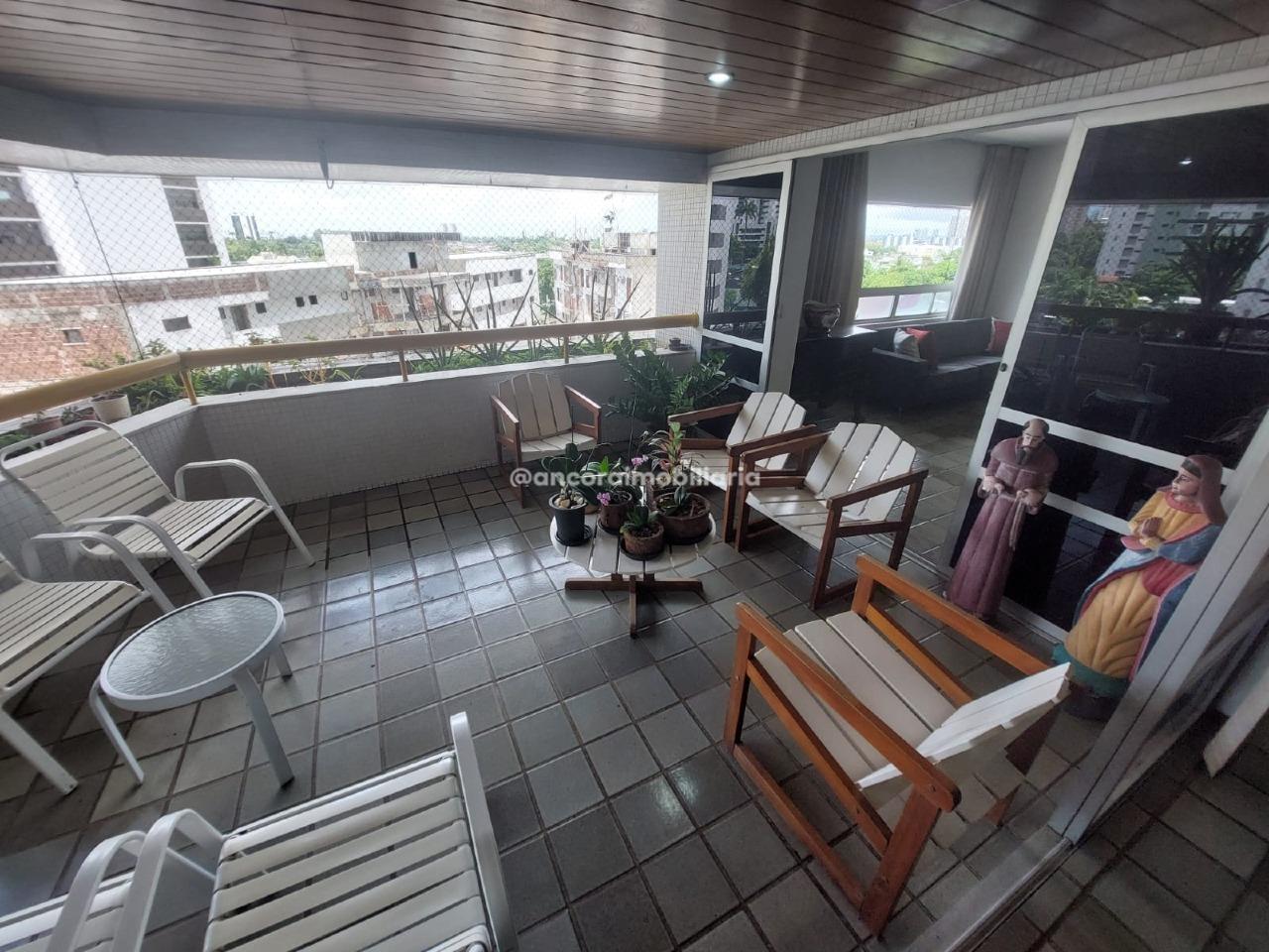 Apartamento à venda no Monteiro: 