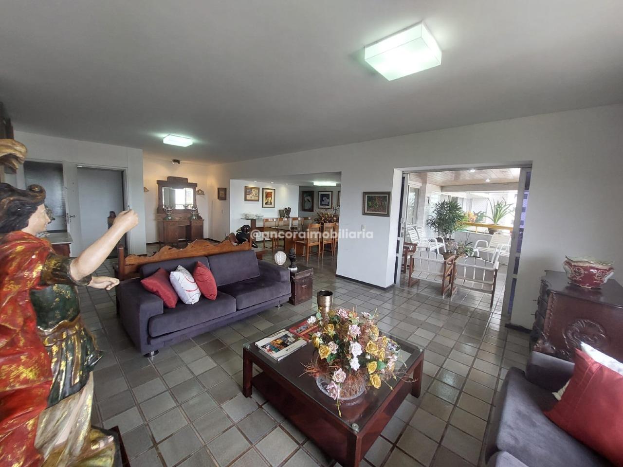 Apartamento à venda no Monteiro: 