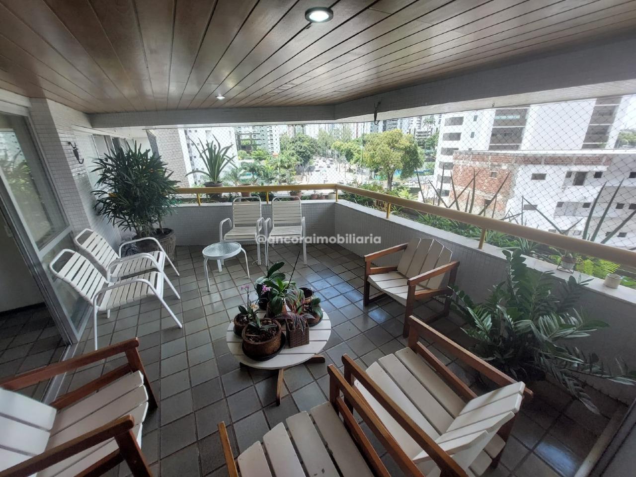 Apartamento à venda no Monteiro: 