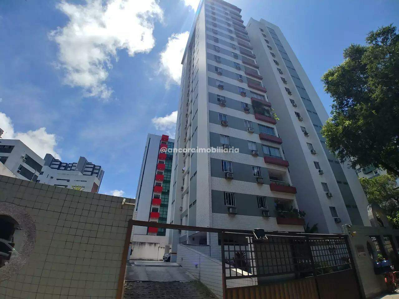 Apartamento à venda no Espinheiro:
