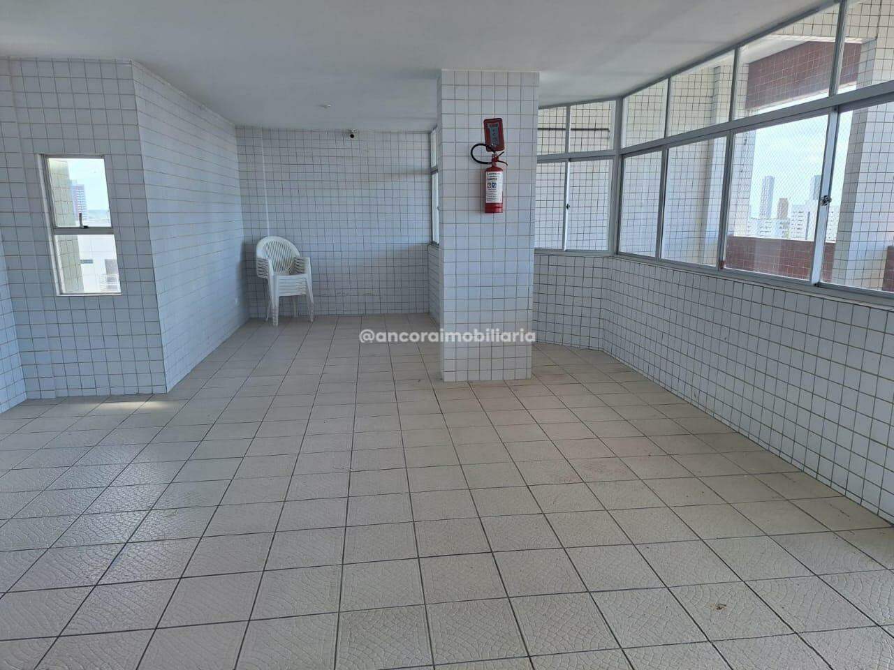 Apartamento à venda no Espinheiro: