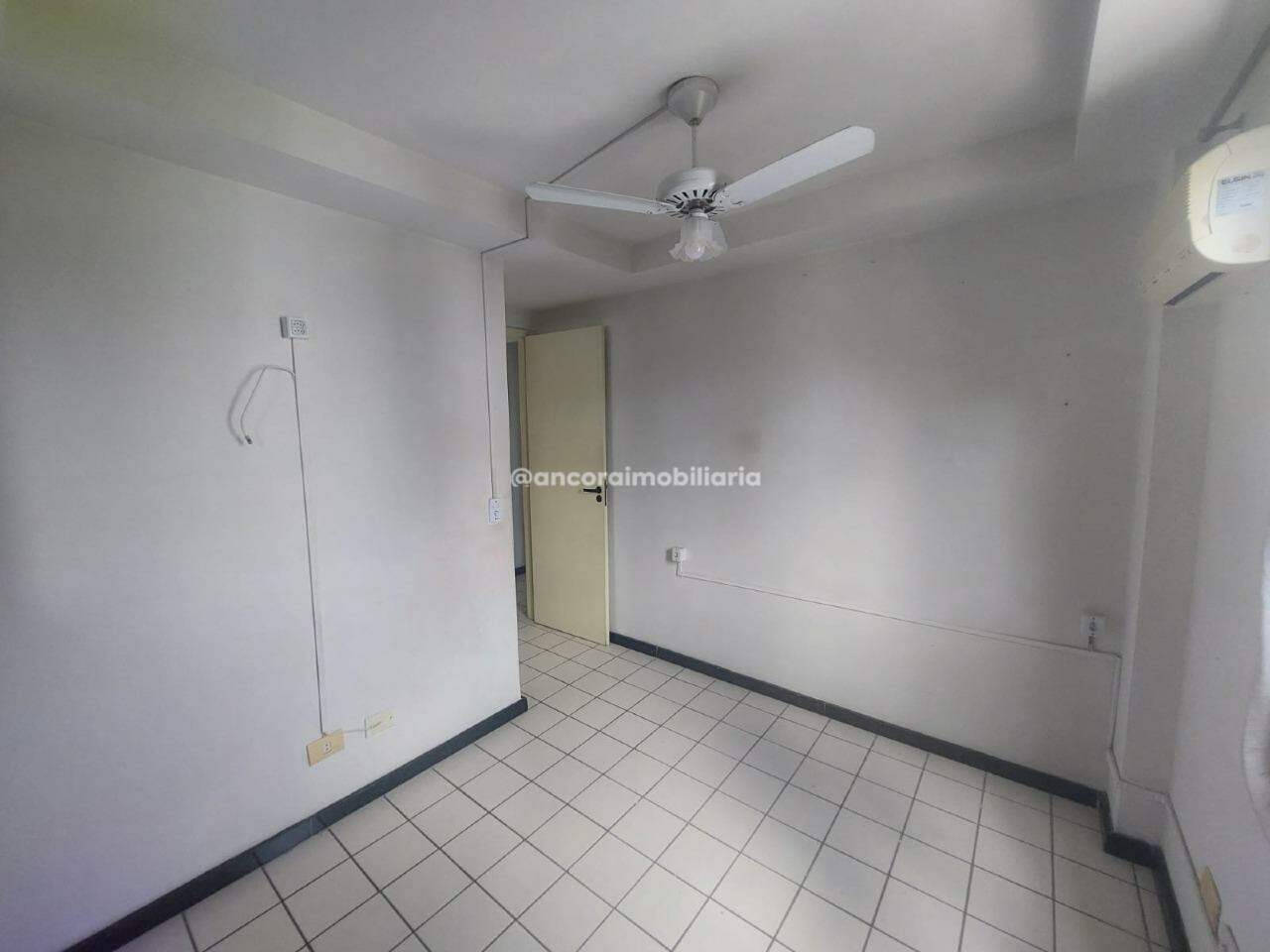 Apartamento à venda no Espinheiro: