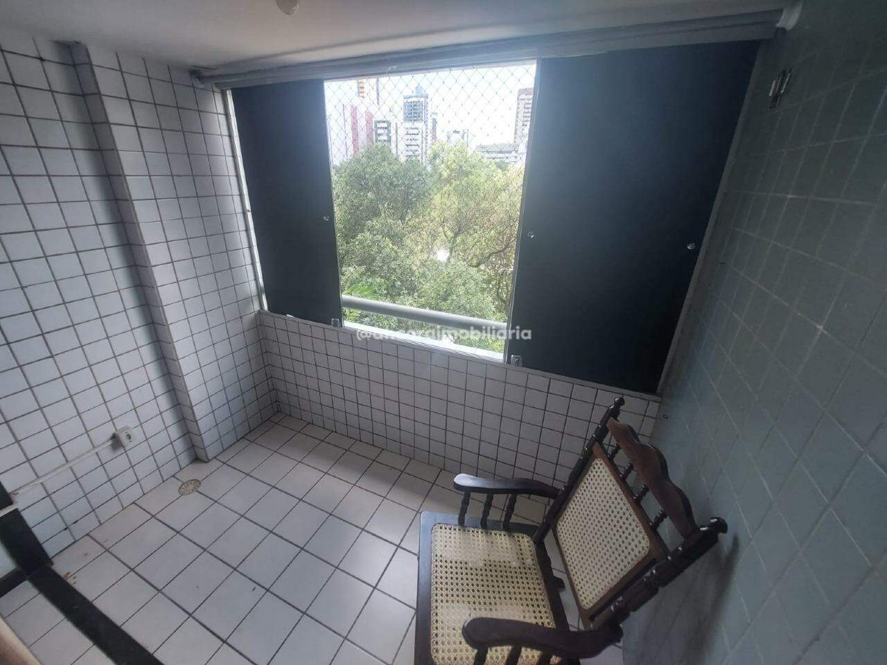 Apartamento à venda no Espinheiro:
