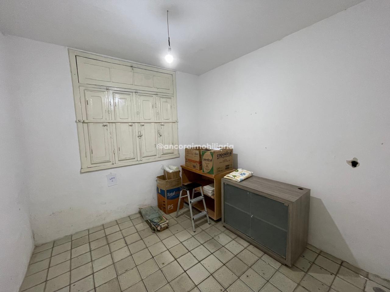 Casa Comercial para aluguel no Aflitos: 