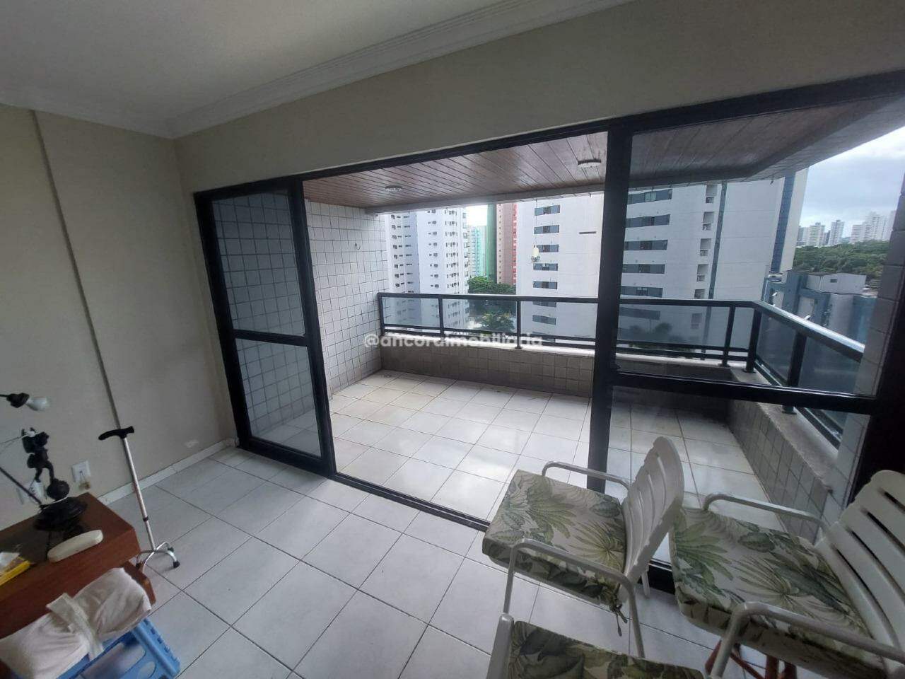 Apartamento à venda no Tamarineira: 