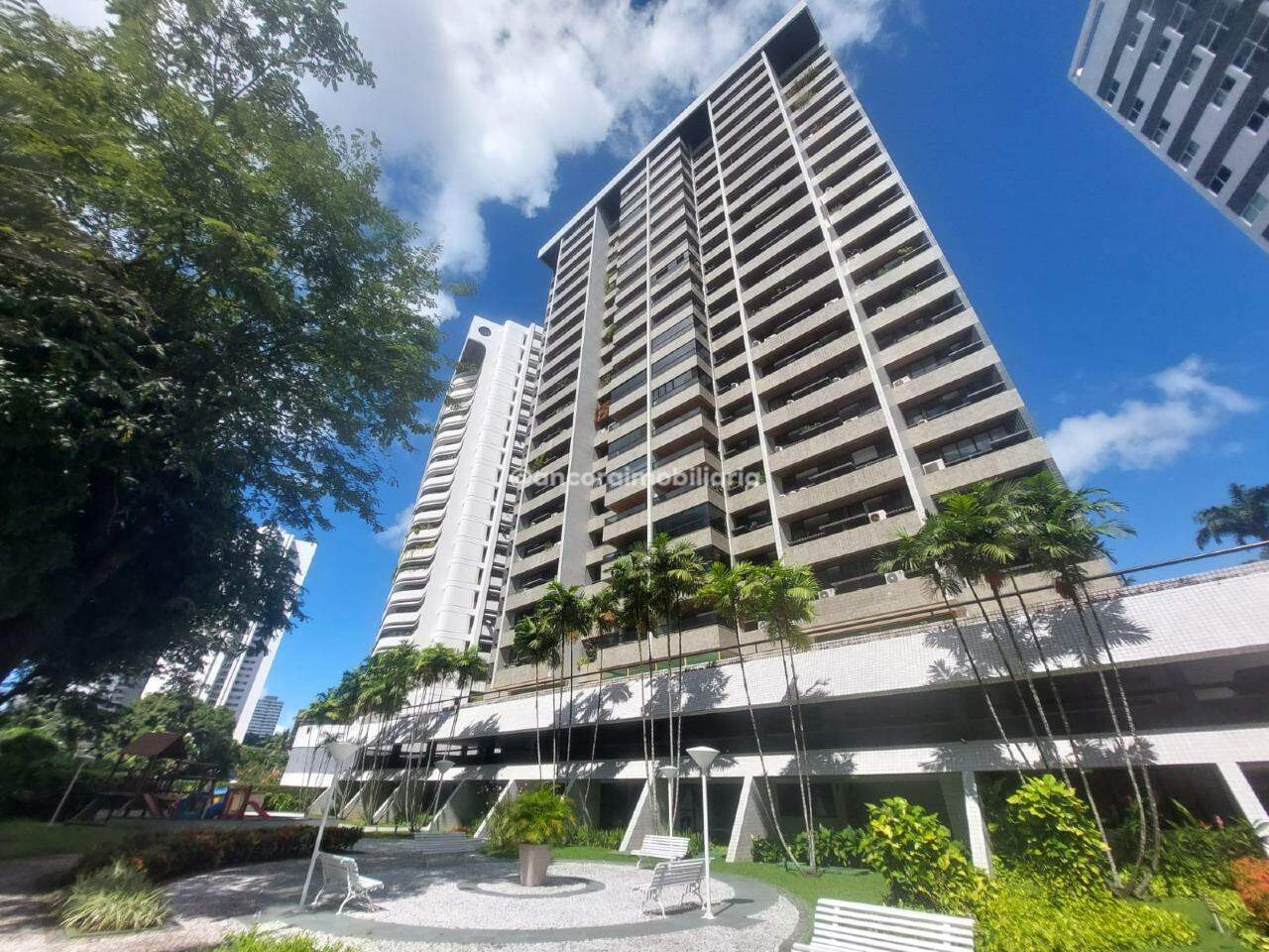 Apartamento à venda no Tamarineira: 