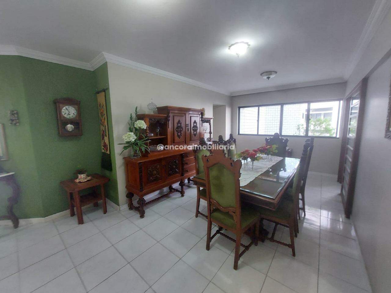 Apartamento à venda no Tamarineira: 
