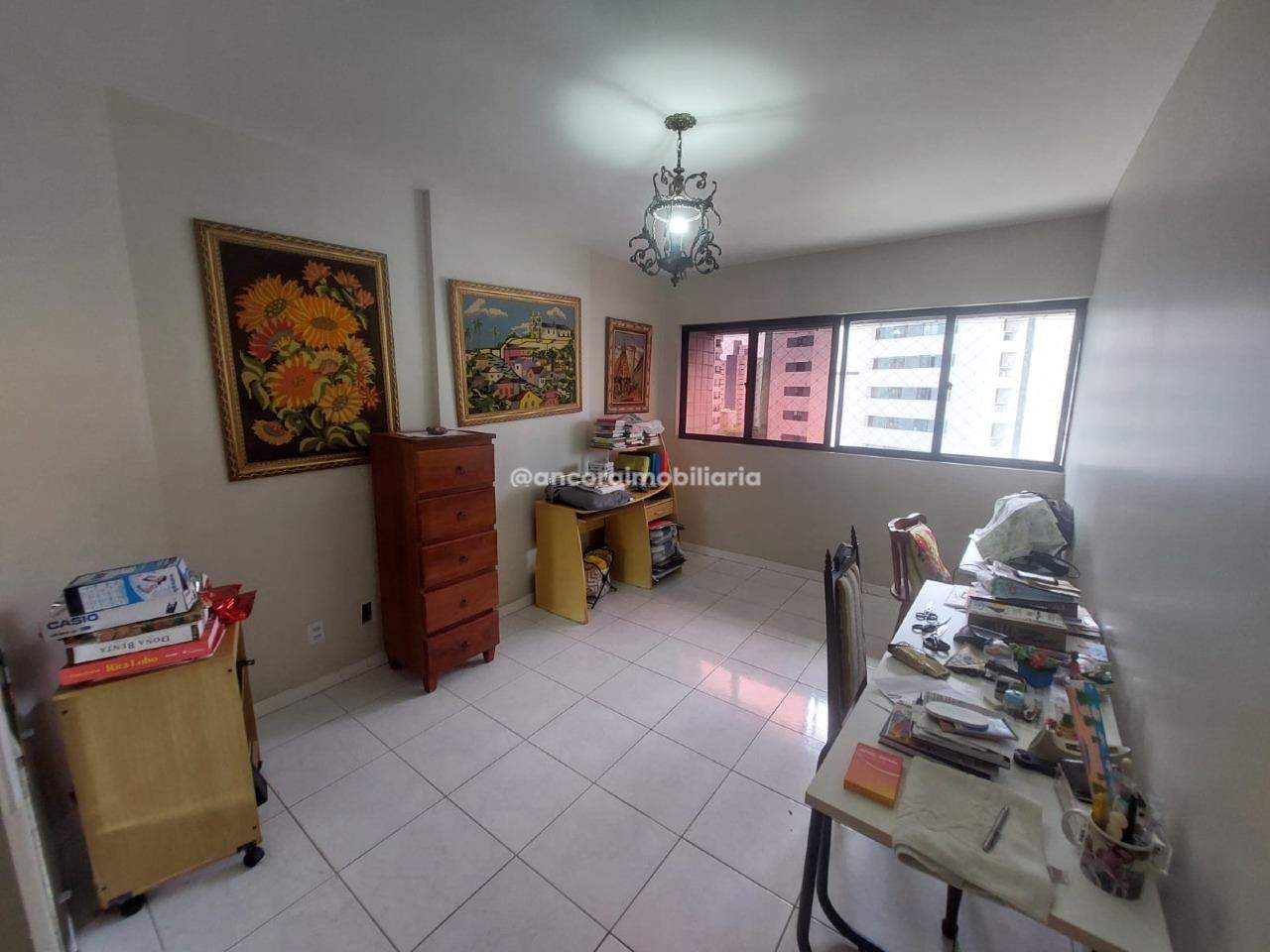 Apartamento à venda no Tamarineira: 
