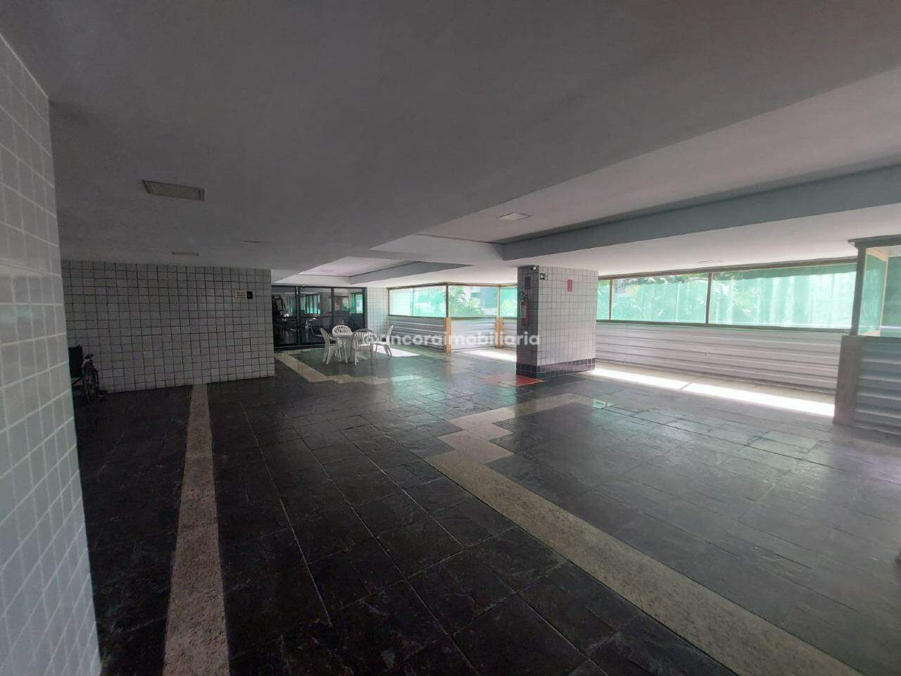 Apartamento à venda no Tamarineira: 