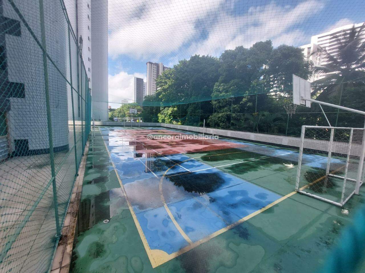 Apartamento à venda no Tamarineira: 