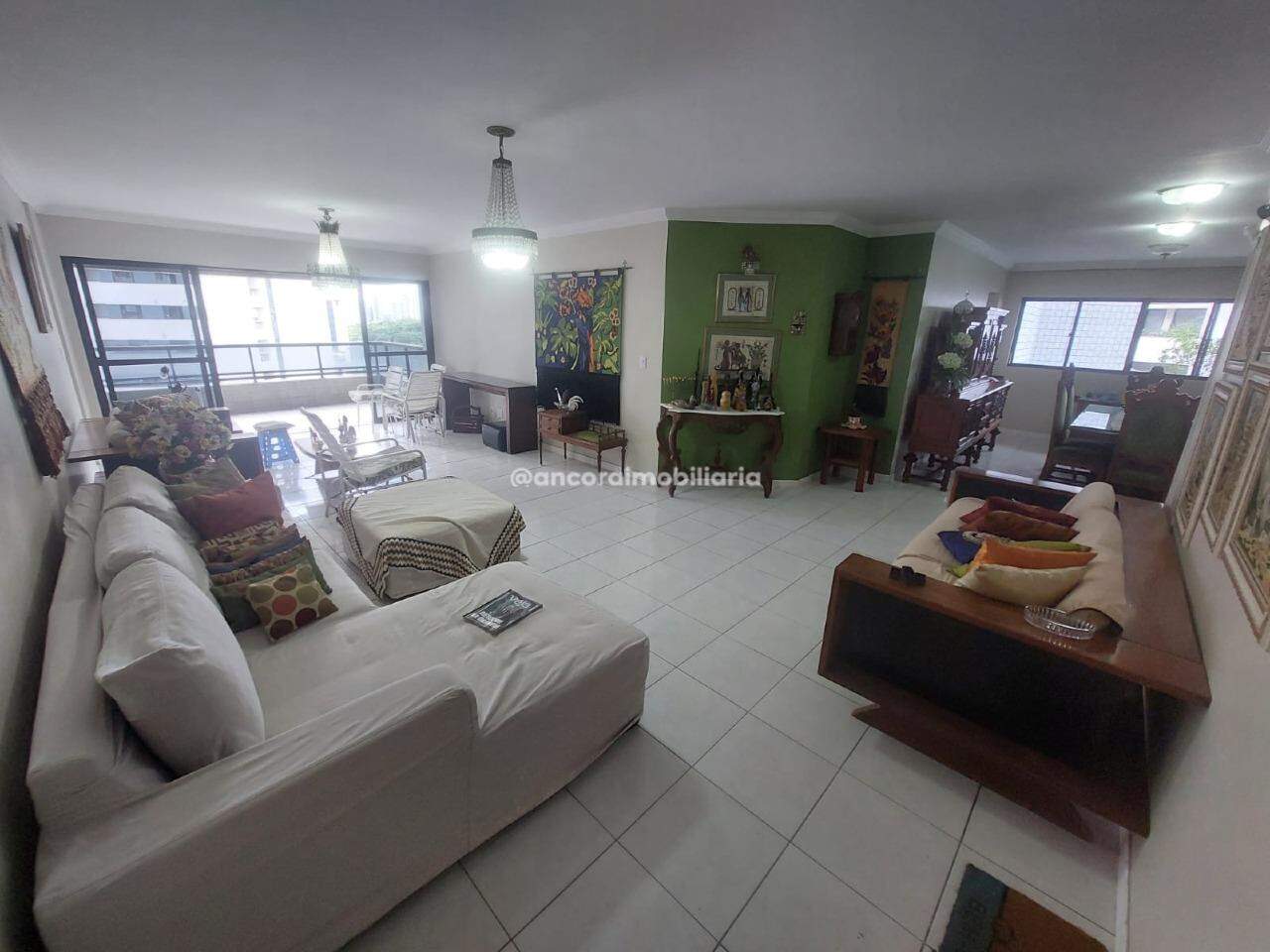 Apartamento à venda no Tamarineira: 