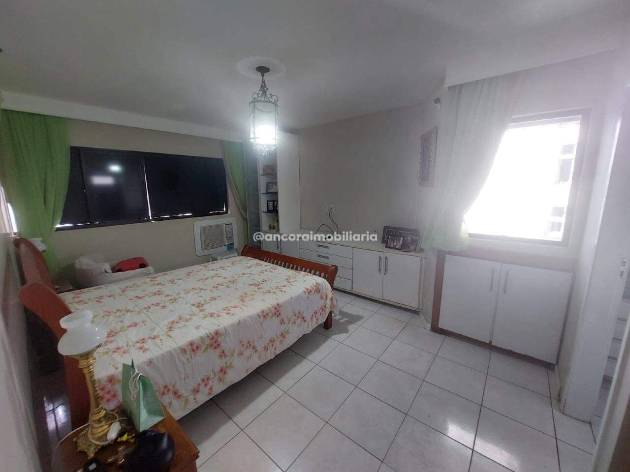 Apartamento à venda no Tamarineira: 