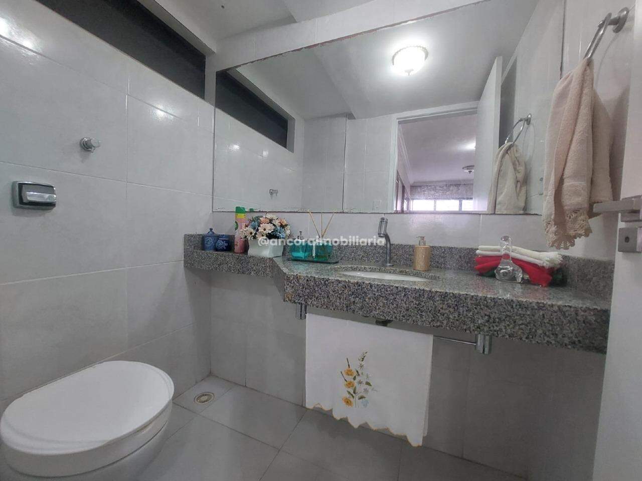 Apartamento à venda no Tamarineira: 