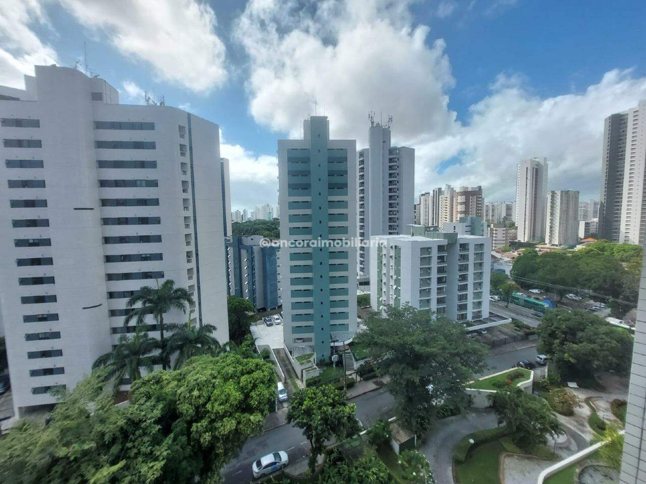 Apartamento à venda no Tamarineira: 