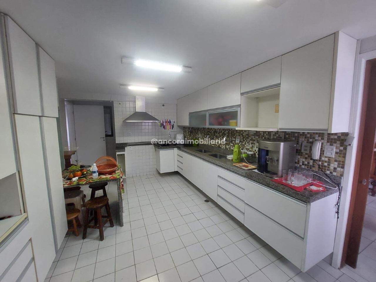 Apartamento à venda no Tamarineira: 