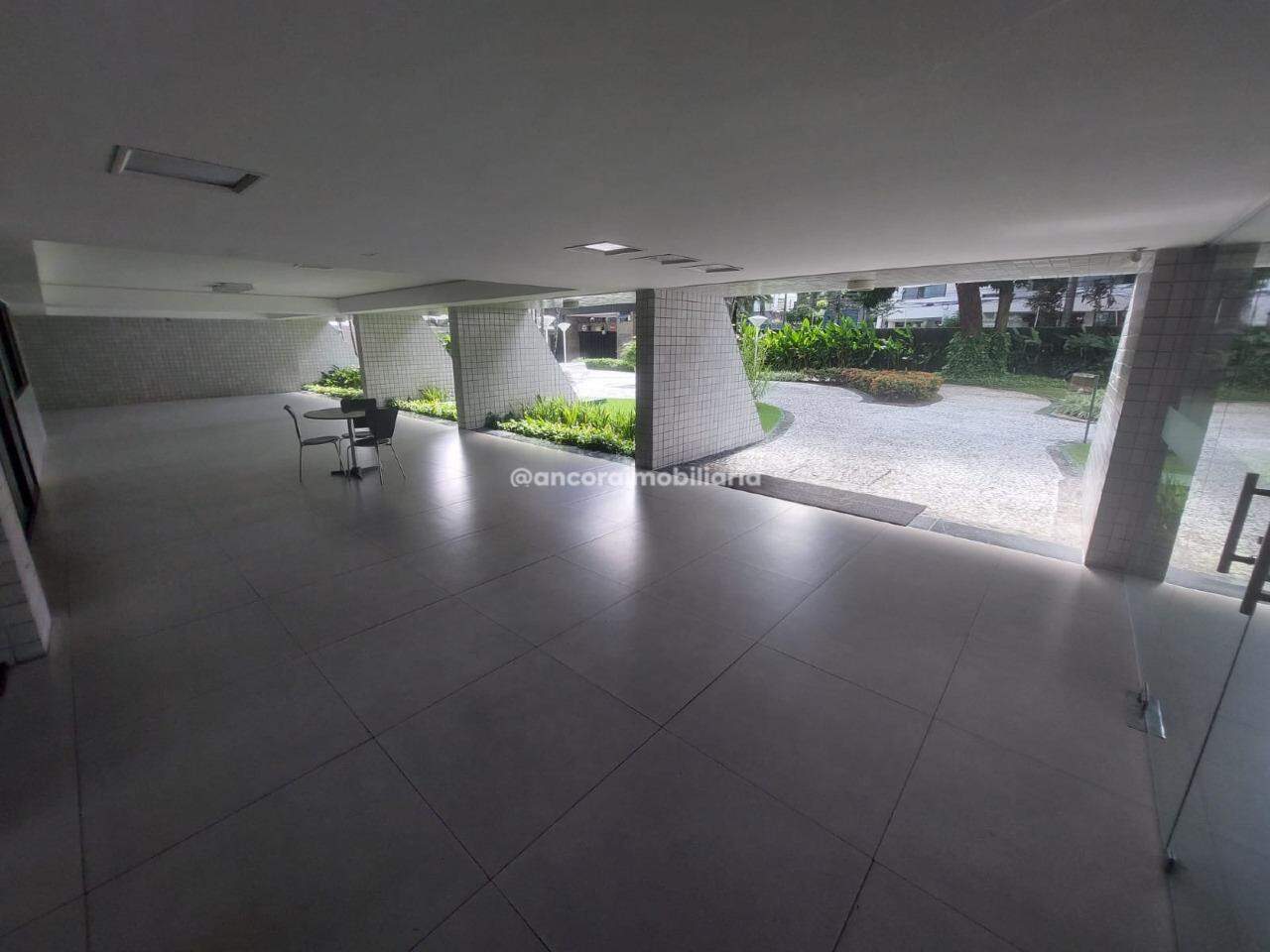Apartamento à venda no Tamarineira: 