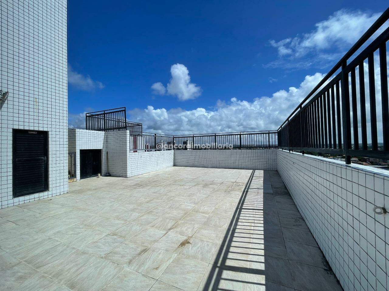 Apartamento à venda no Imbiribeira: