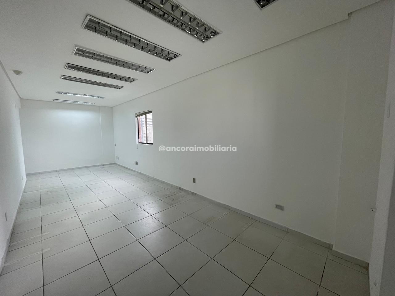 Sala para aluguel no Coelhos: 