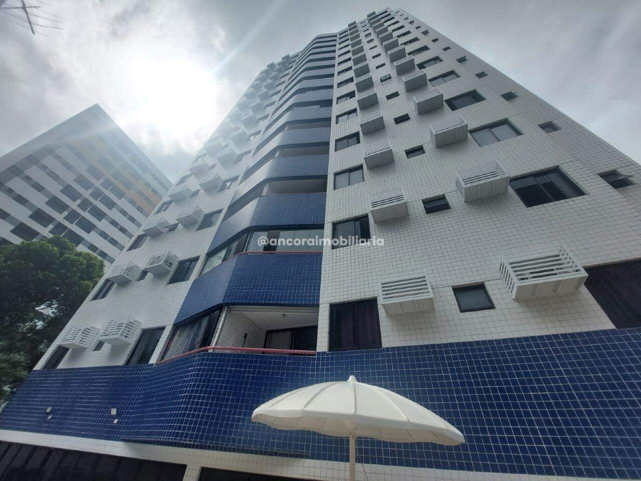 Apartamento à venda no Espinheiro: