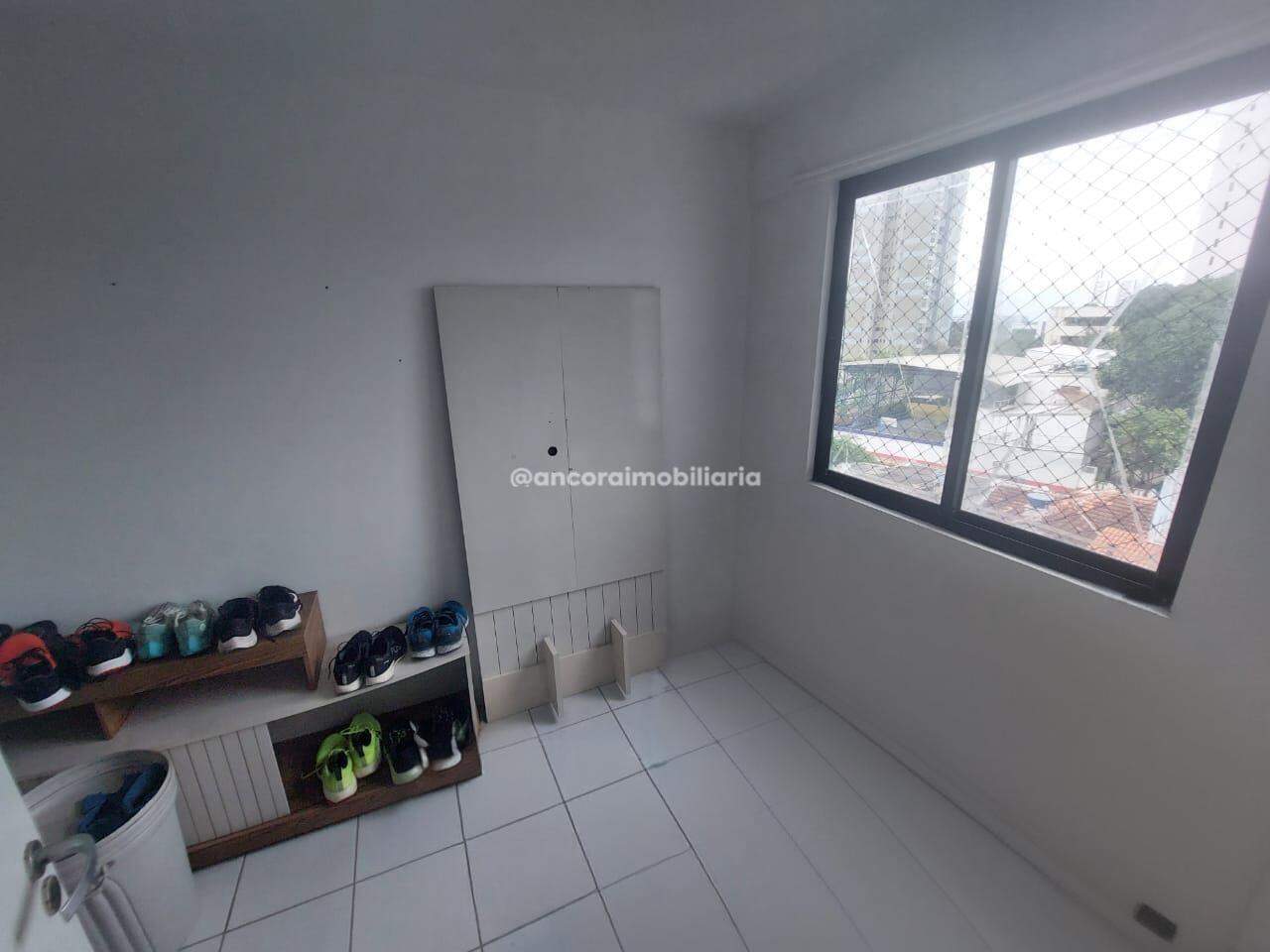 Apartamento à venda no Espinheiro: