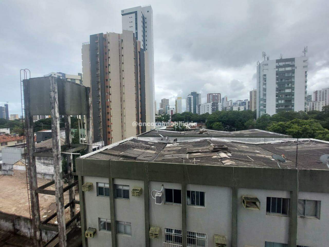 Apartamento à venda no Espinheiro: